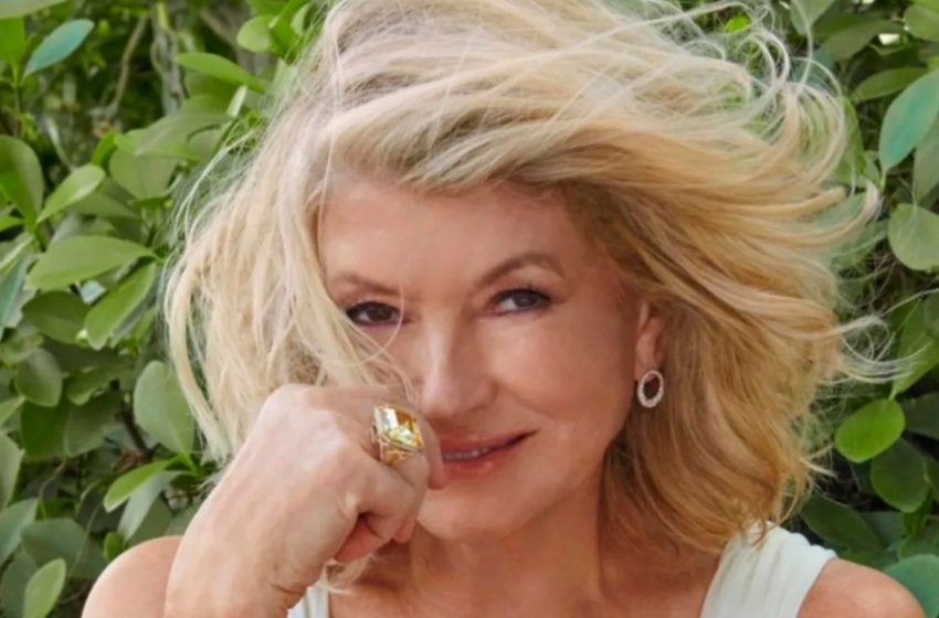  Тя става на 83 и все още оставя феновете без думи!: Вижте снимките, които доказват, че е наистина иконична!