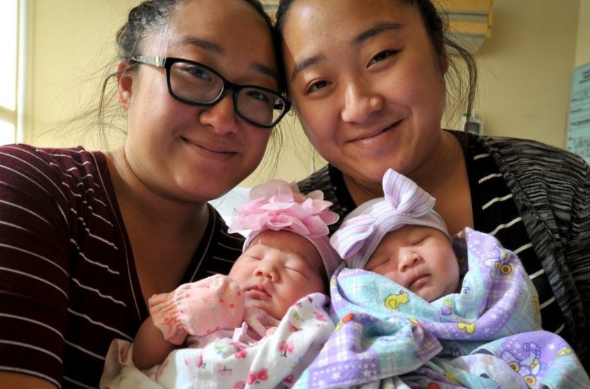  Невероятното чудо на близначките: Добре дошли, „дъгата“ бебета в един и същи ден след разбито сърце!