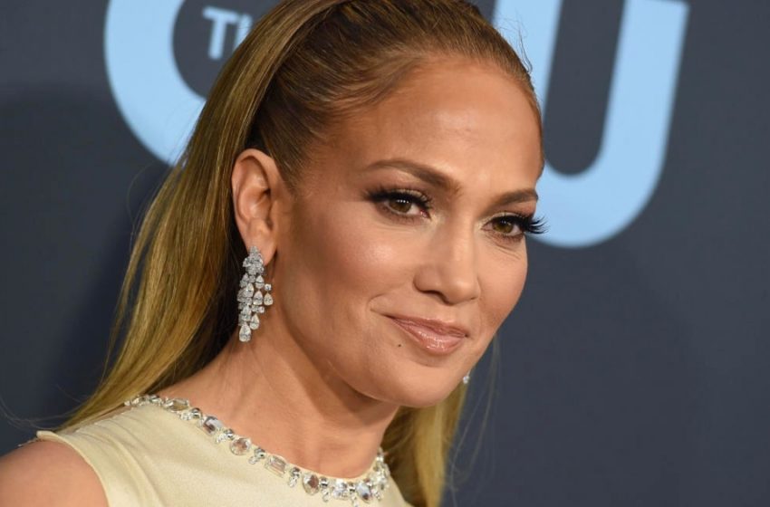  Красивото пътешествие на Дженифър Лопес по време на бременността: Редки снимки разкриват нейната трансформация!